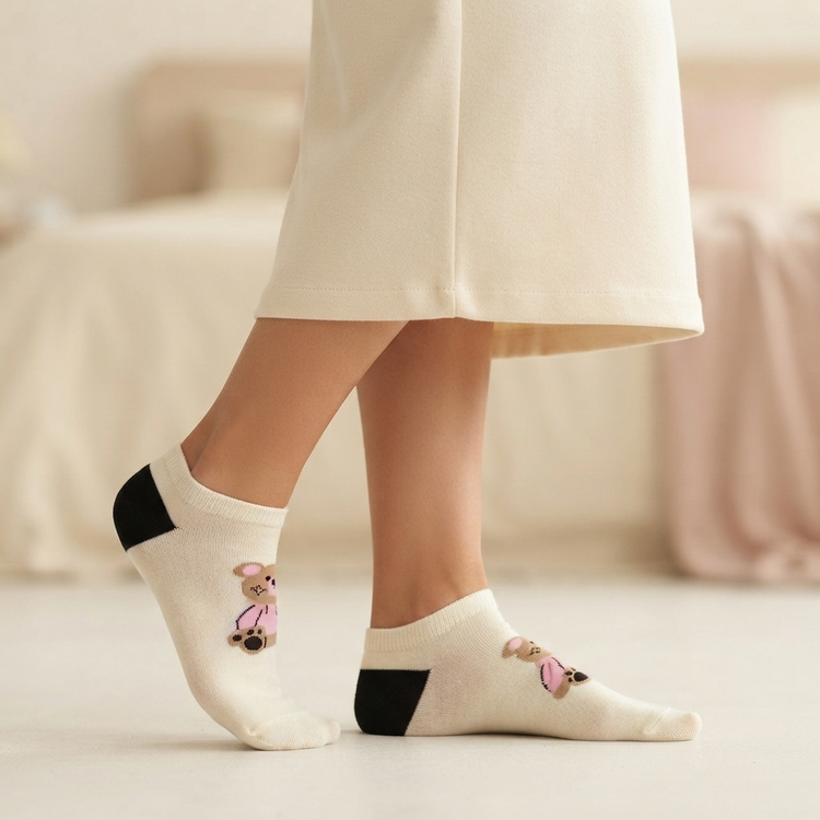 جوراب مچی زنانه برندsocks طرح موشی مدل مچی و سفید و راحتی و اسپرت