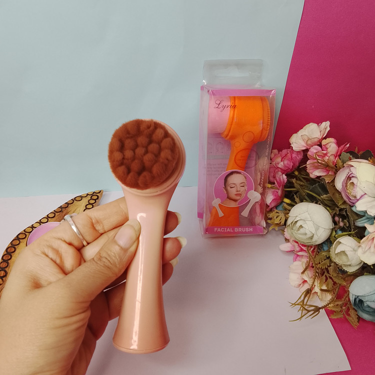 فیس براش چکشی مناسب شستشوی صورت در روتین پوستی و یا شستن گریم سنگین