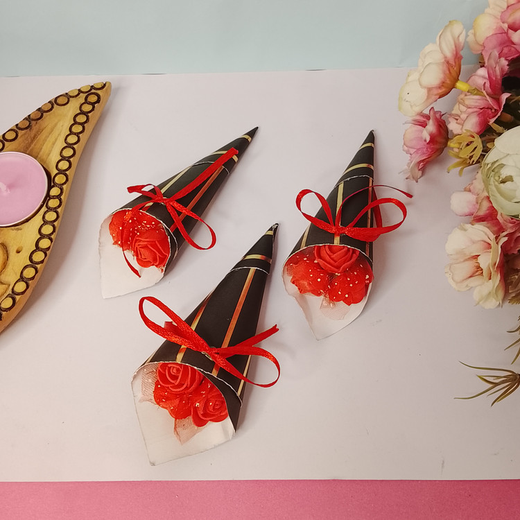 مینی دسته گل رز برای استفاده در پک کادویی و ولنتاین و تولد
