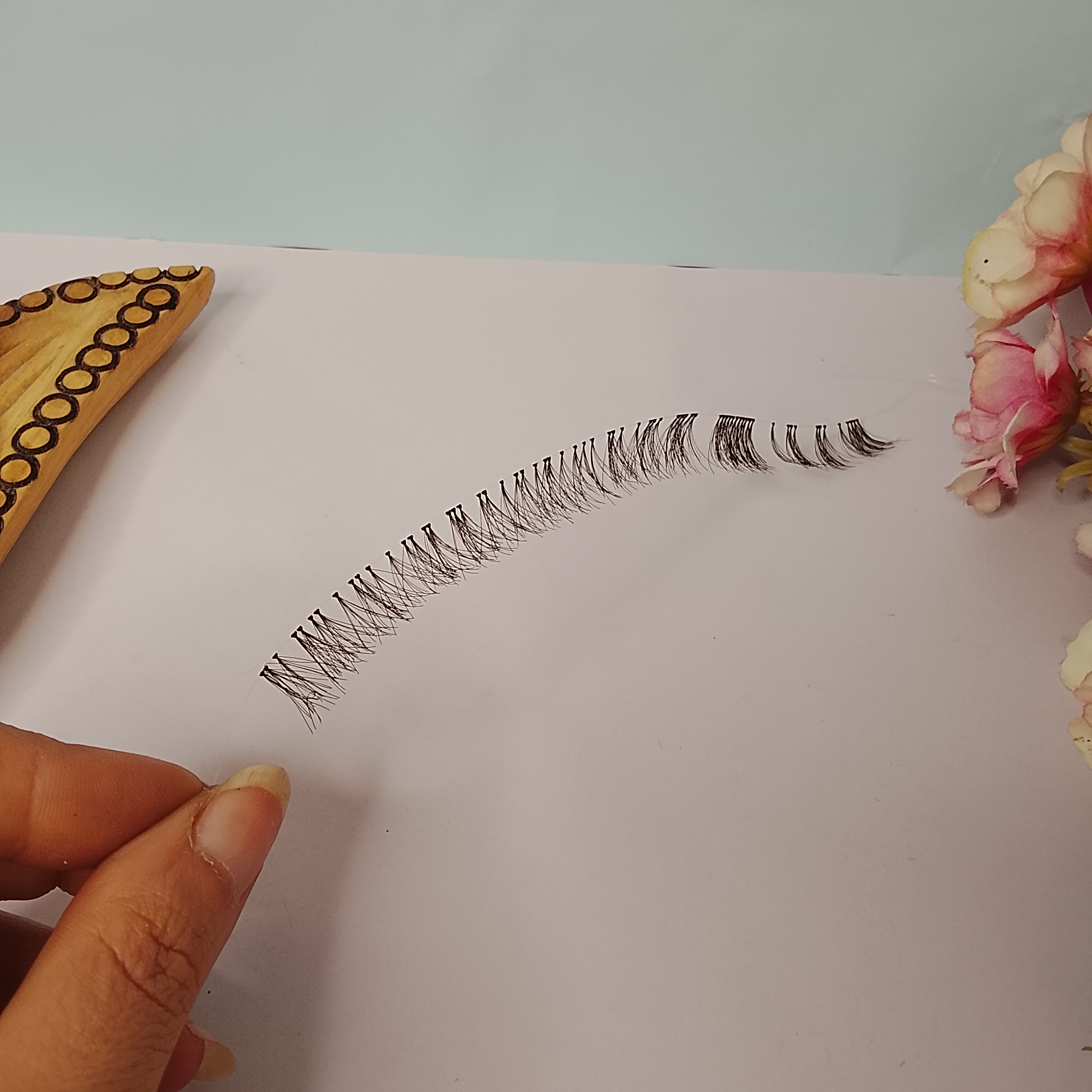 مژه ریسه ای سایز 12 برای کاشت موقت مژه پر طرفدار ترین سایز مژه