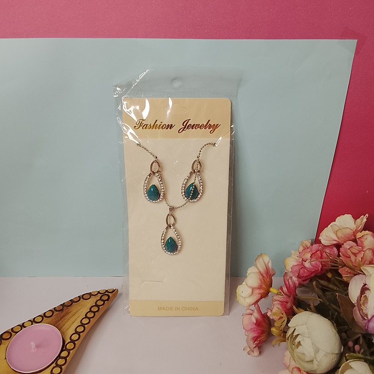 نیم ست مدل اشکی آبی کارشده برای استفاده در مهمانی و مراسم
