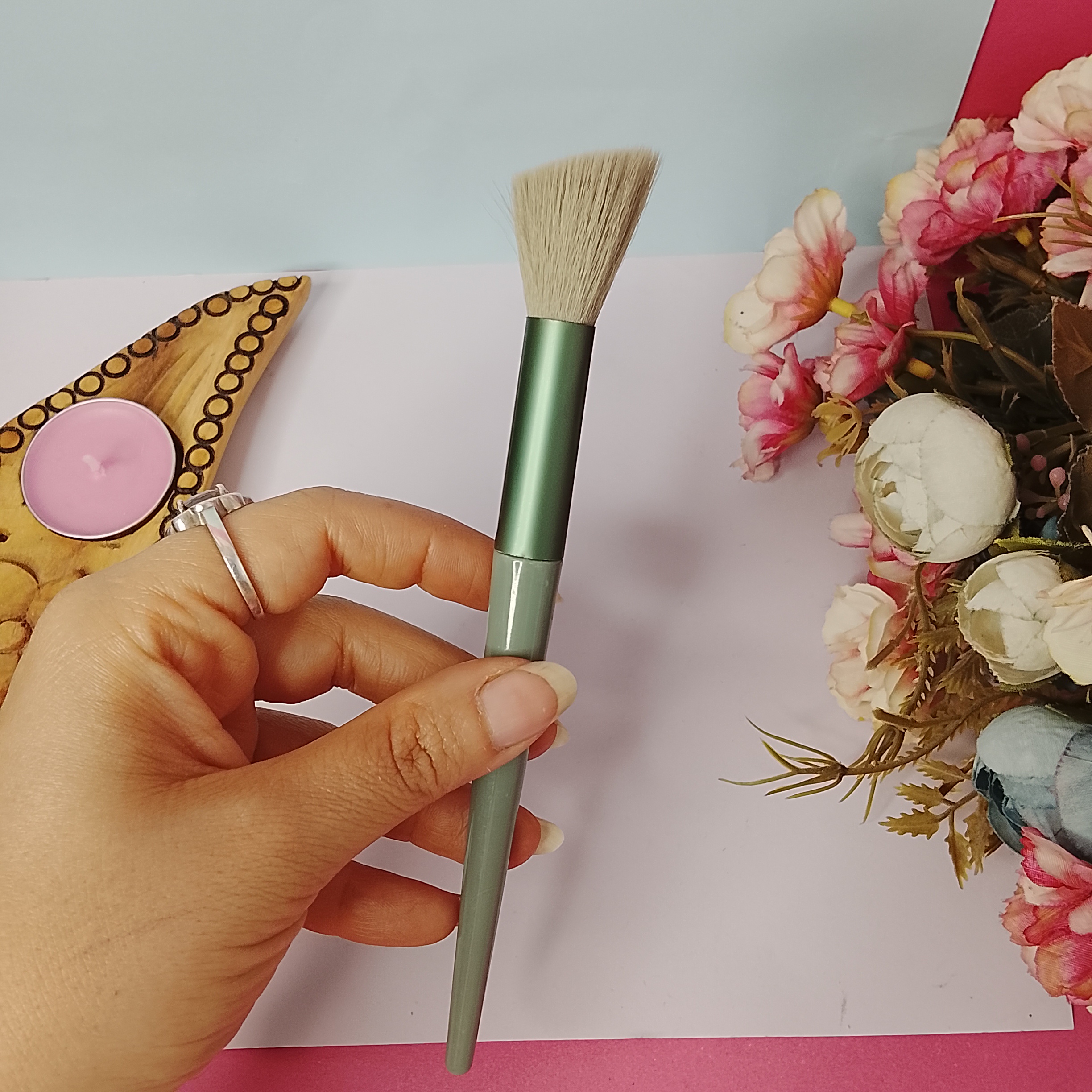 براش تکی پرتراکم سر کج برای کرم پودر و رژگونه و پودر فیکس